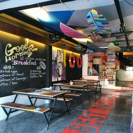 Art-C House Hotel Phuket Ngoại thất bức ảnh