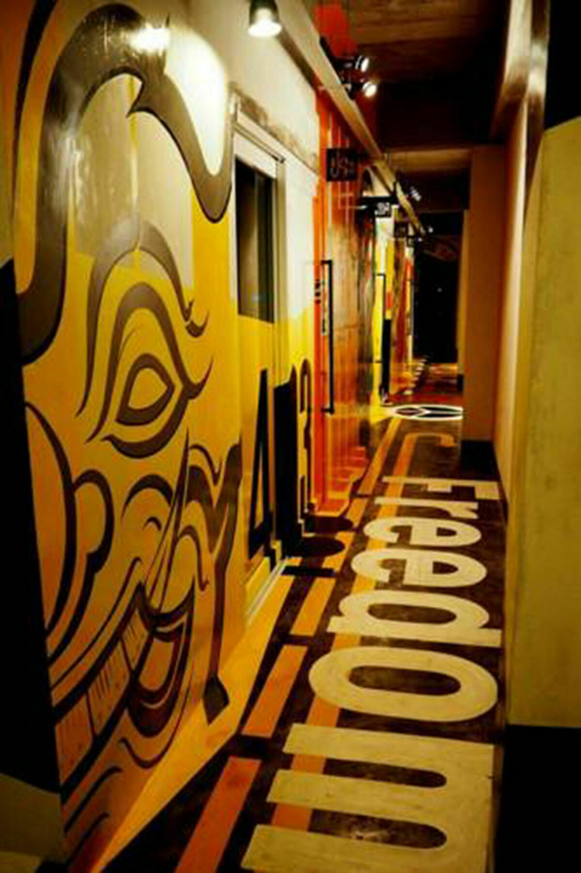 Art-C House Hotel Phuket Ngoại thất bức ảnh