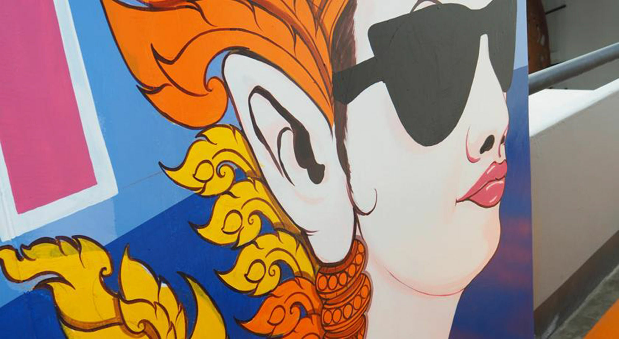 Art-C House Hotel Phuket Ngoại thất bức ảnh