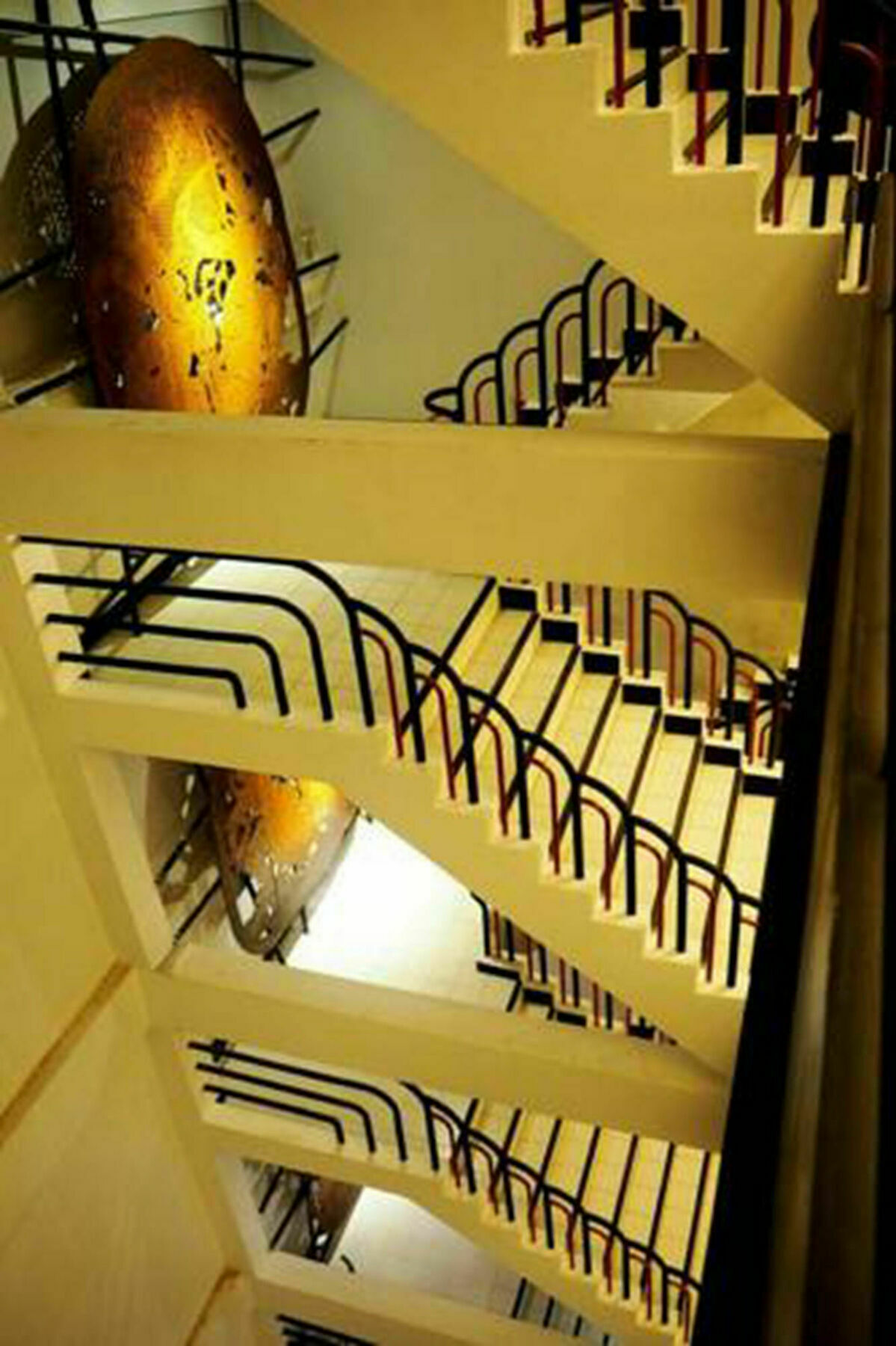 Art-C House Hotel Phuket Ngoại thất bức ảnh